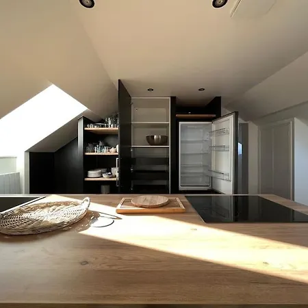 Sur Les Toits De - Hypercentre Φονταινεμπλώ